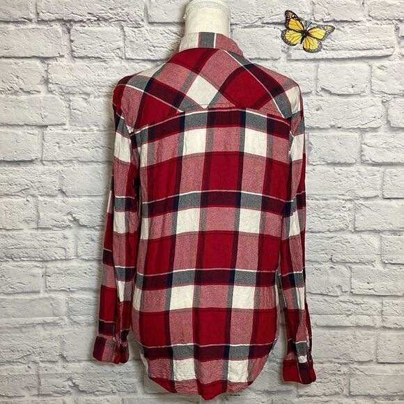 GARAGE Red and White Plaid Button Down Size Small - Picture 5 of 10